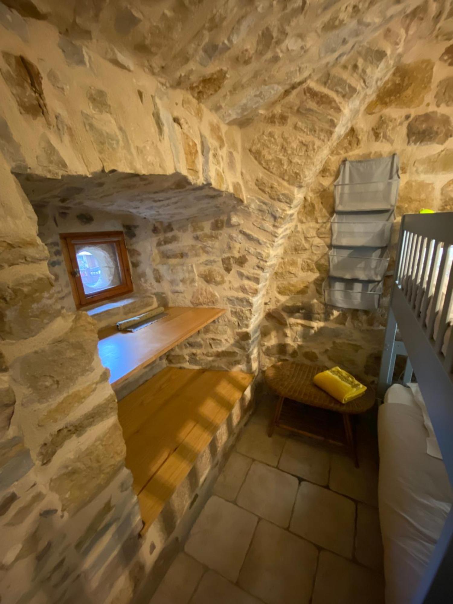 Les Caselles, Gite Et Maison D'Hotes Saint-Beauzely Exteriér fotografie