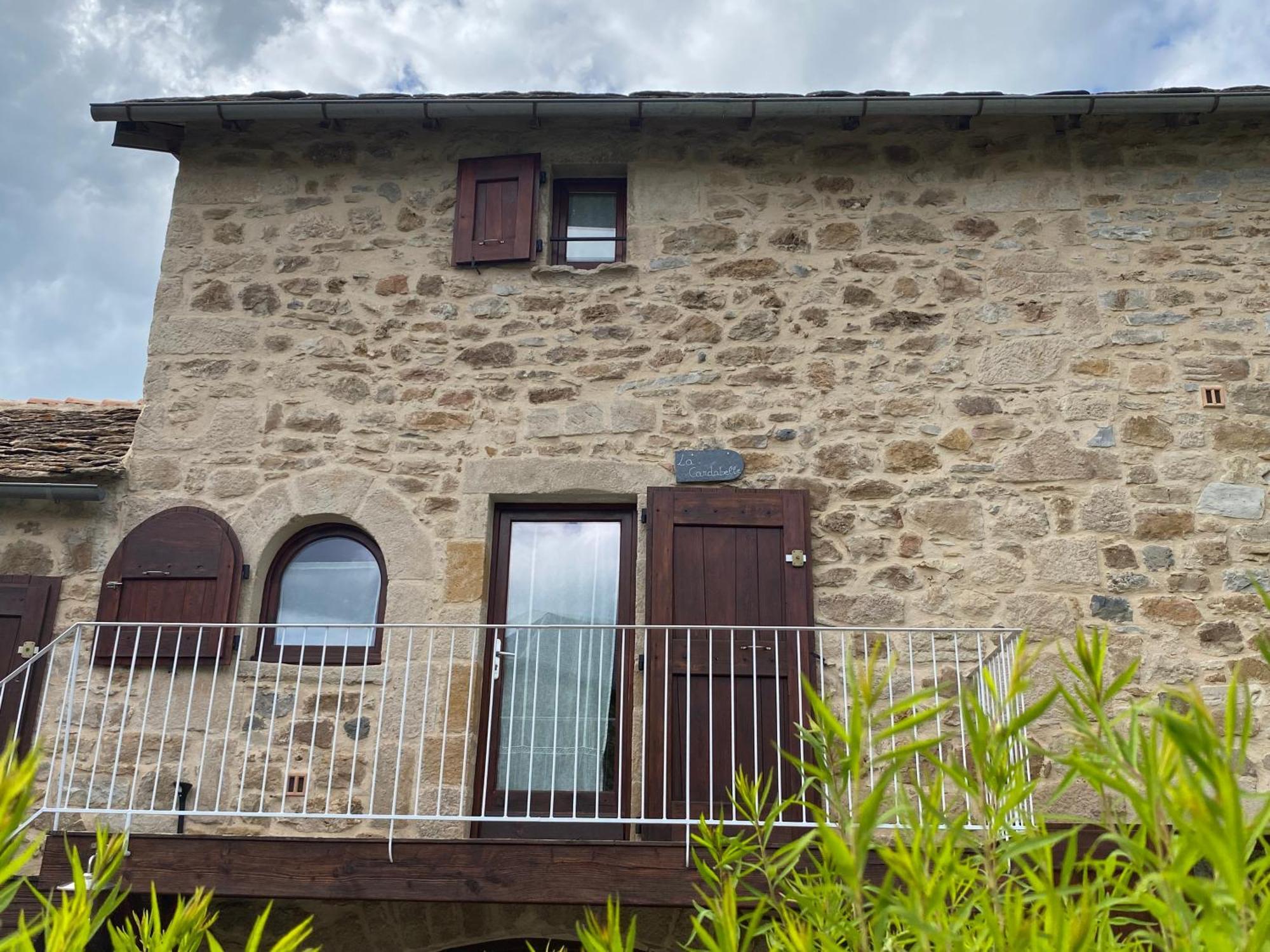 Les Caselles, Gite Et Maison D'Hotes Saint-Beauzely Exteriér fotografie